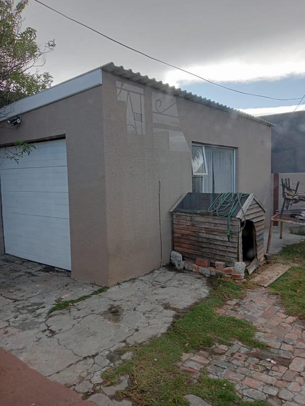 3 Bedroom Property for Sale in Lotus River Western Cape